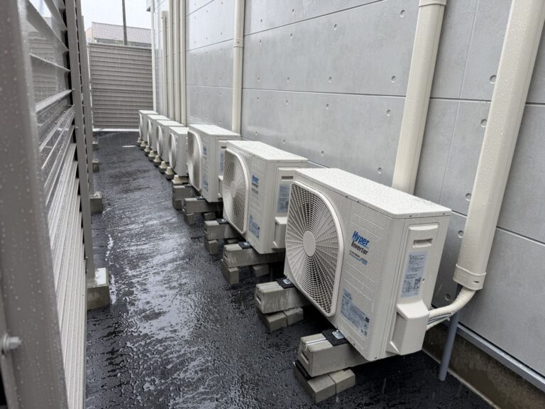 新築住宅のマルチエアコン室外機設置工事｜三菱重工エアコン